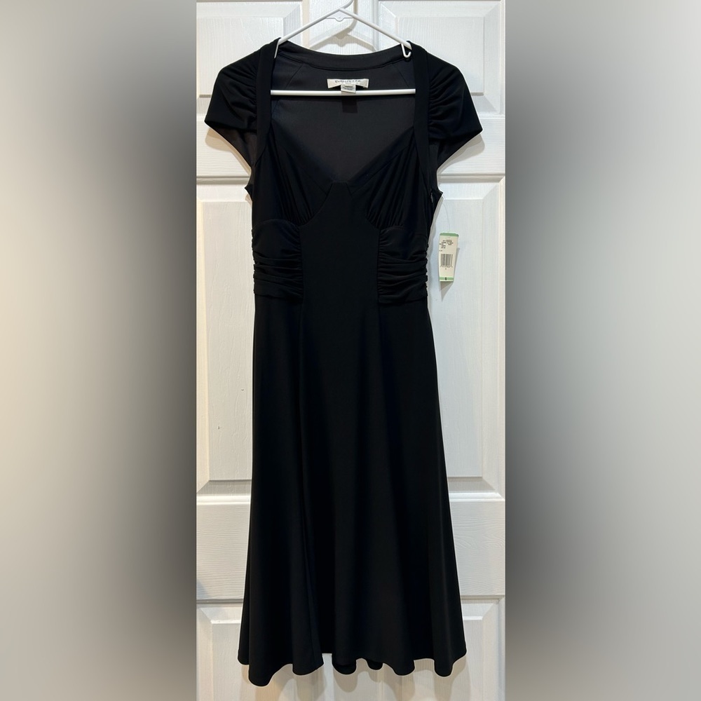 Evan Picone NWT Cinched Waist Fit Flare Dress Witchy Whimsigoth Stretch‎ Size 8